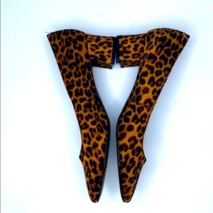 Bandolino leapord block heels